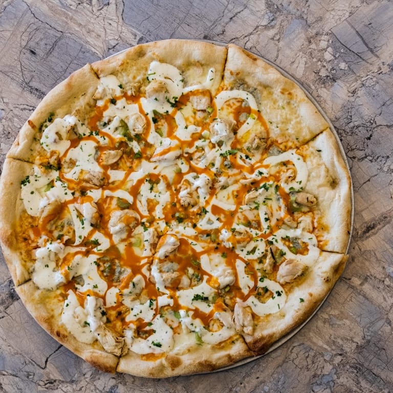 Buffalo Chicken Pizza: A Spicy Slice Favorite